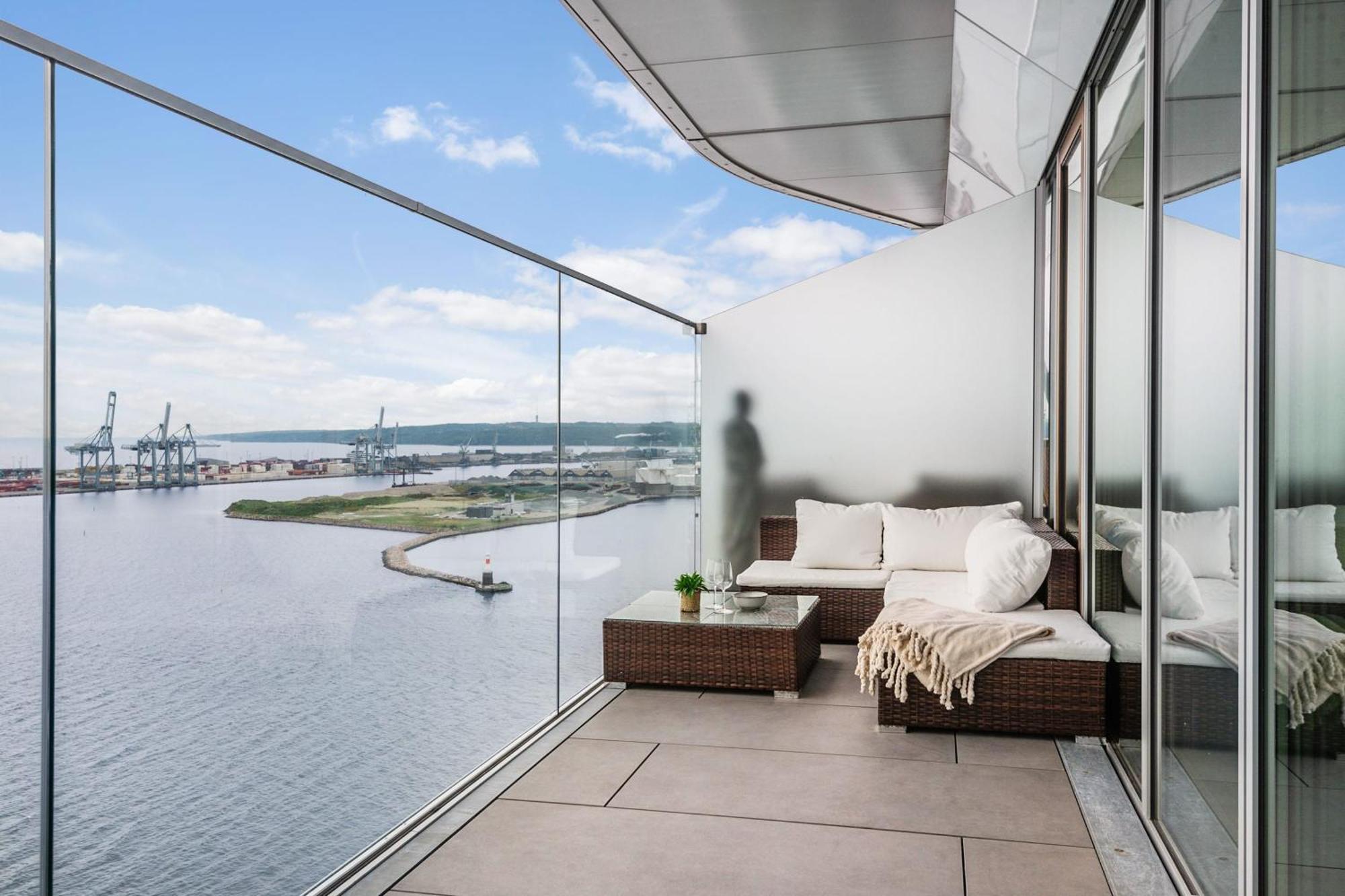 Апартаменти Endless Ocean Views With Private Balcony Орхус Екстер'єр фото